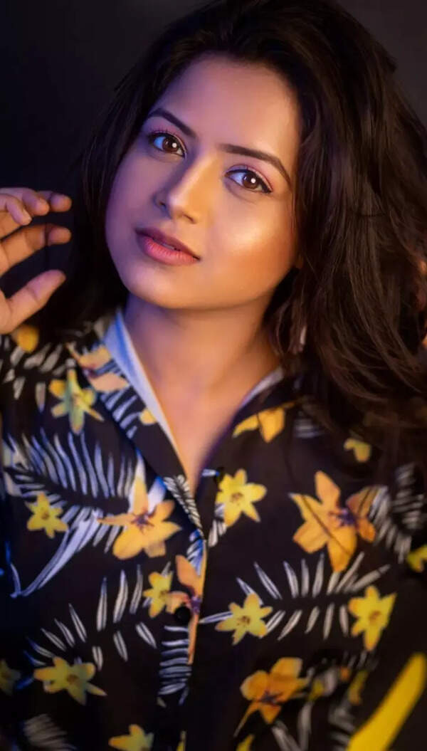 Tanvi Mundle Pictures