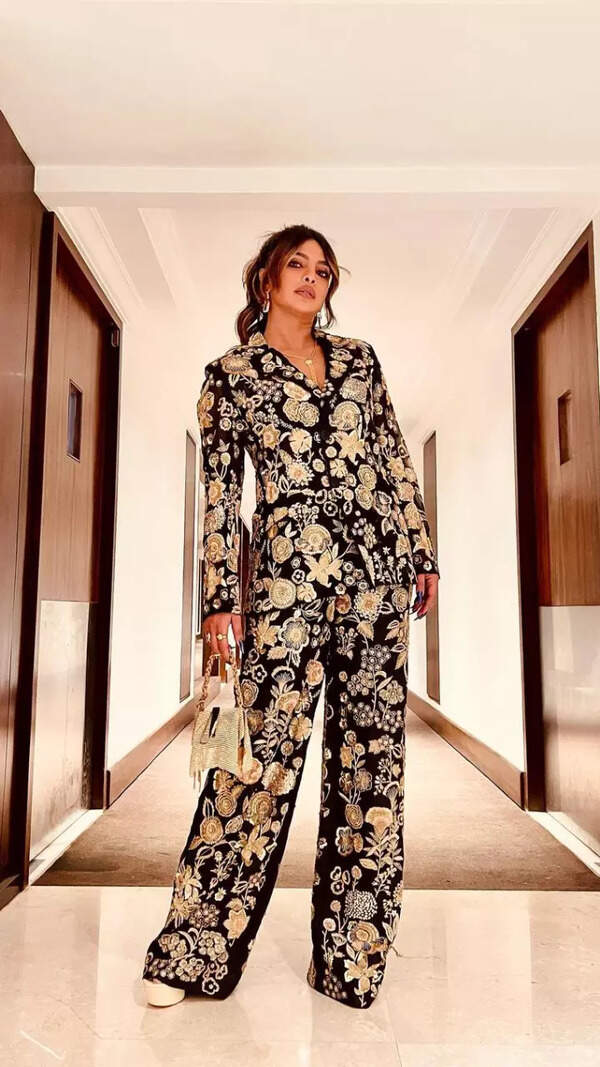 Rahul Mishra Images
