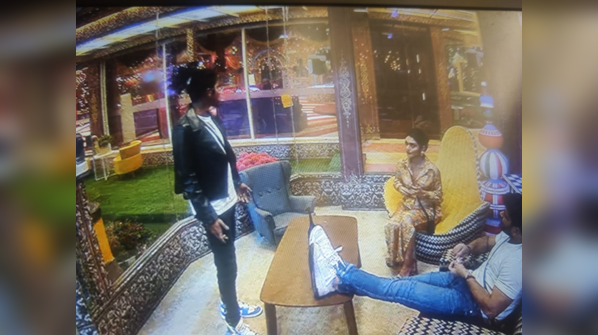 MC Stan loses his cool over Sreejita De