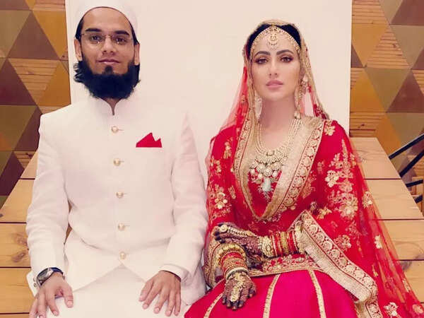 sana khan Photos