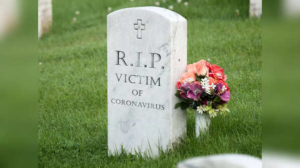 Can coronavirus pass from the dead?