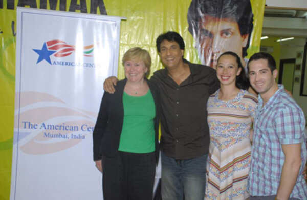 <a class="_64-f" href="https://www.facebook.com/shiamakofficial/"></a>Shiamak