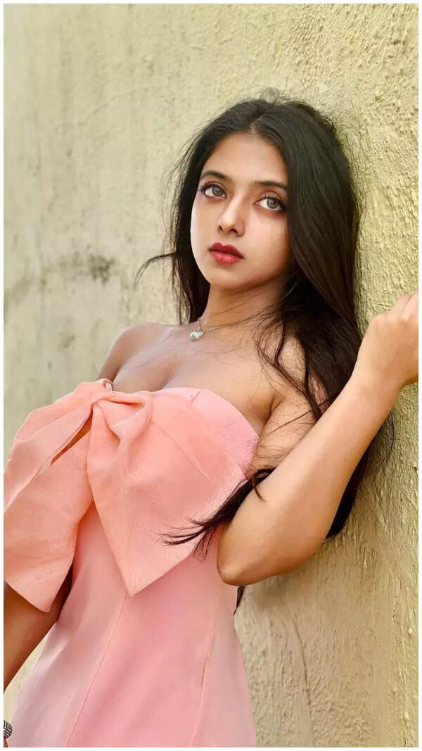Khushi Dubey