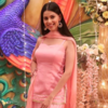 <i class="tbold">alice kaushik</i>