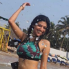 <i class="tbold">oviya</i>