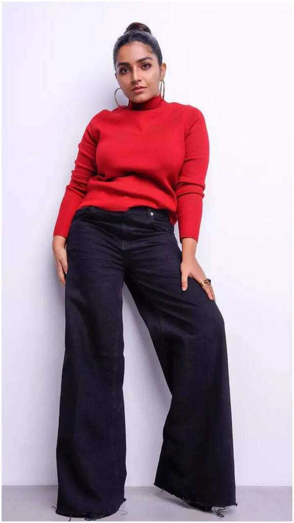 Rajisha Vijayan Photos