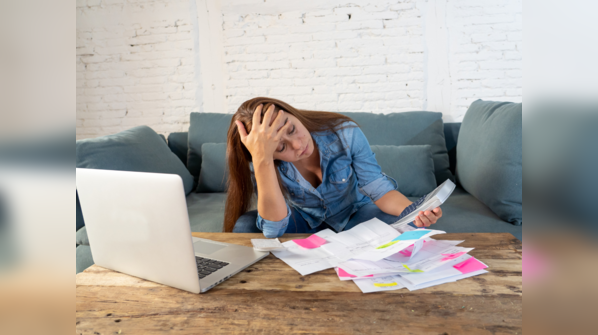 Difficulty to work with numbers or solving problems