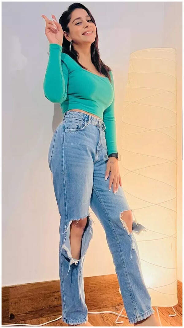 Anara Gupta Stills