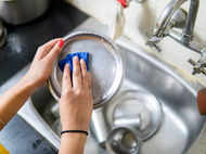 6 tips to clean utensils without dishwashing soap