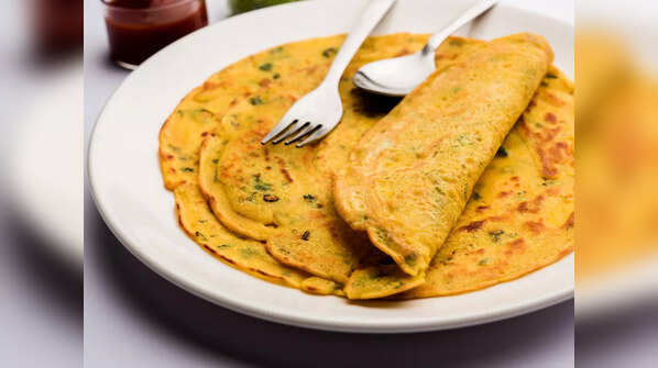 Dal cheela and mint chutney