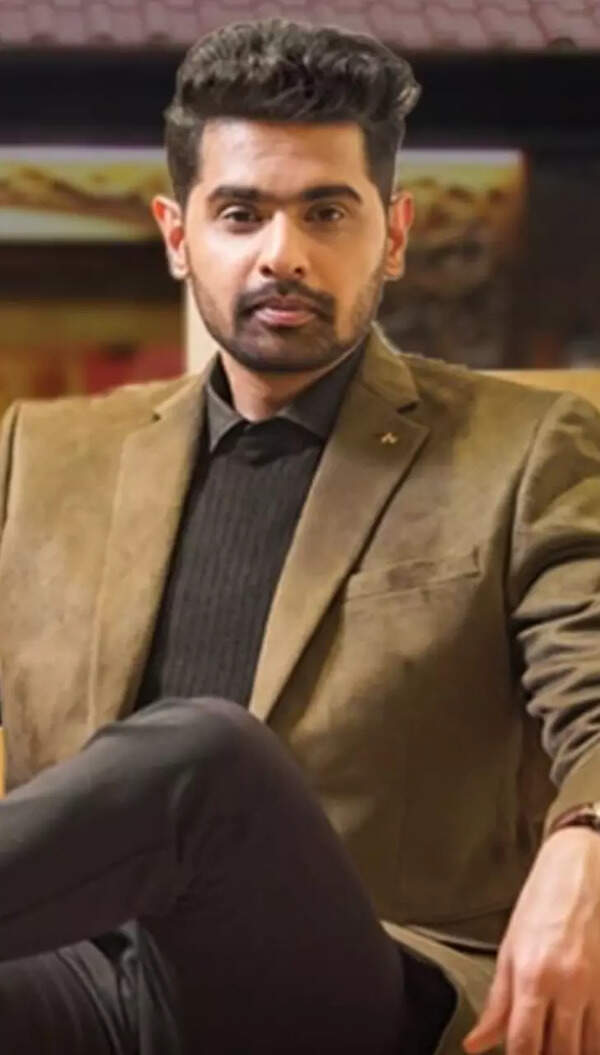 Aroh Welankar Photos
