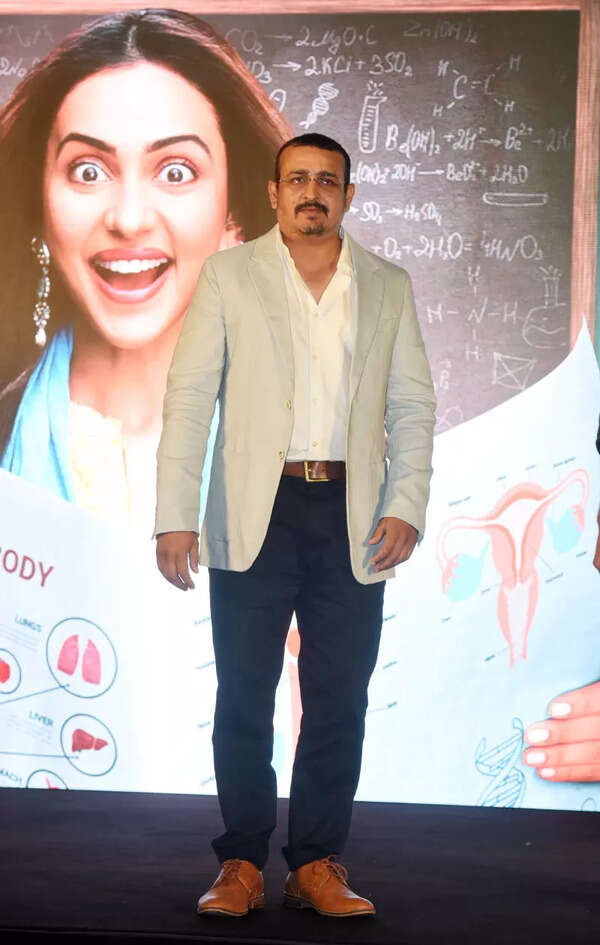 Tejas Prabha Vijay Deoskar Photos