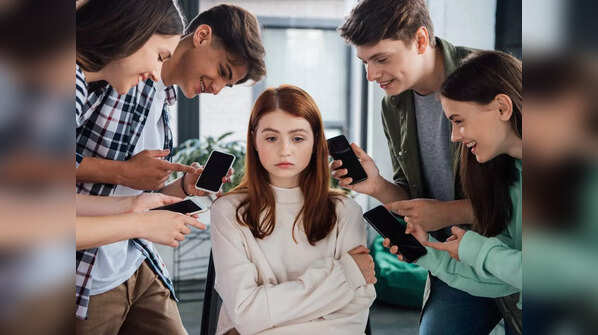 How cyberbullying affects the mind