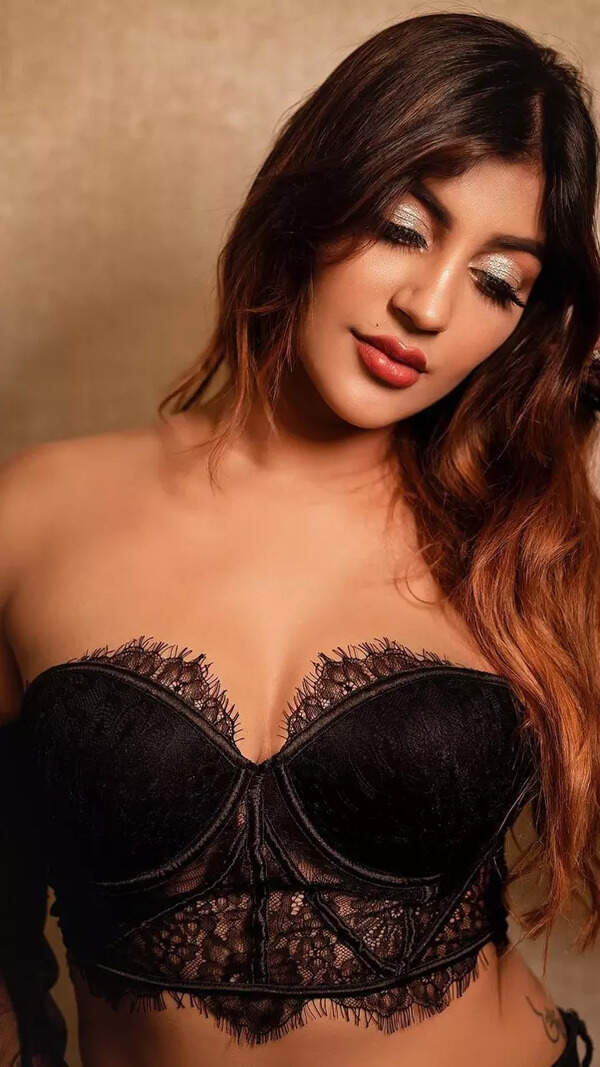 Yashika Aannand