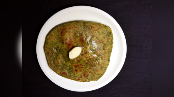 Bathua paratha
