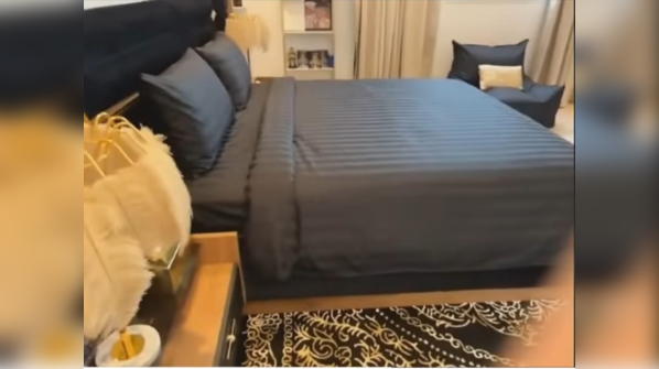 Luxurious bedroom