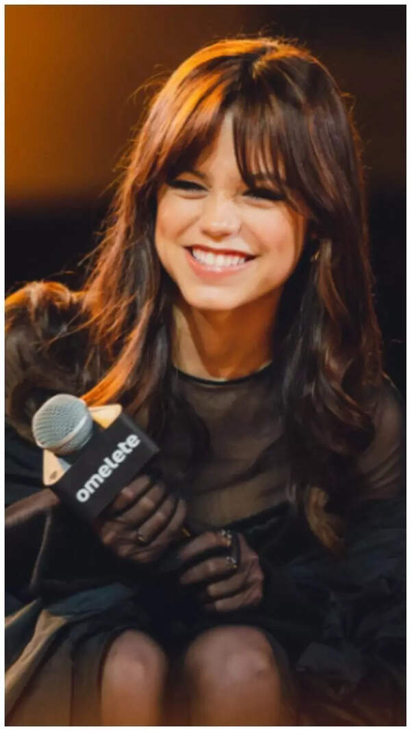 Jenna Ortega Pictures