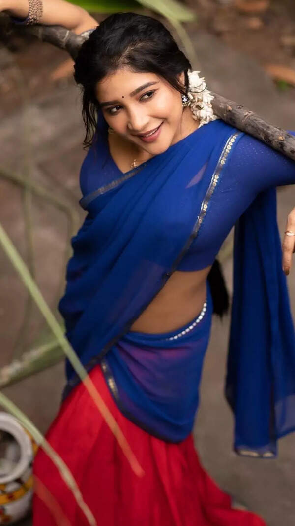 Sakshi Aggarwal Photos