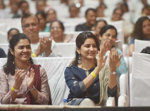 Vaidehi Parshurami Pictures