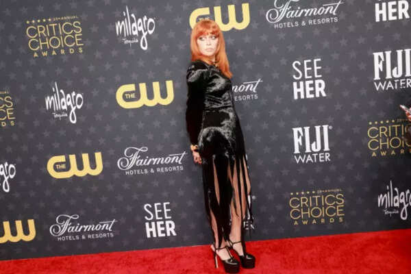 Natasha Lyonne Photos