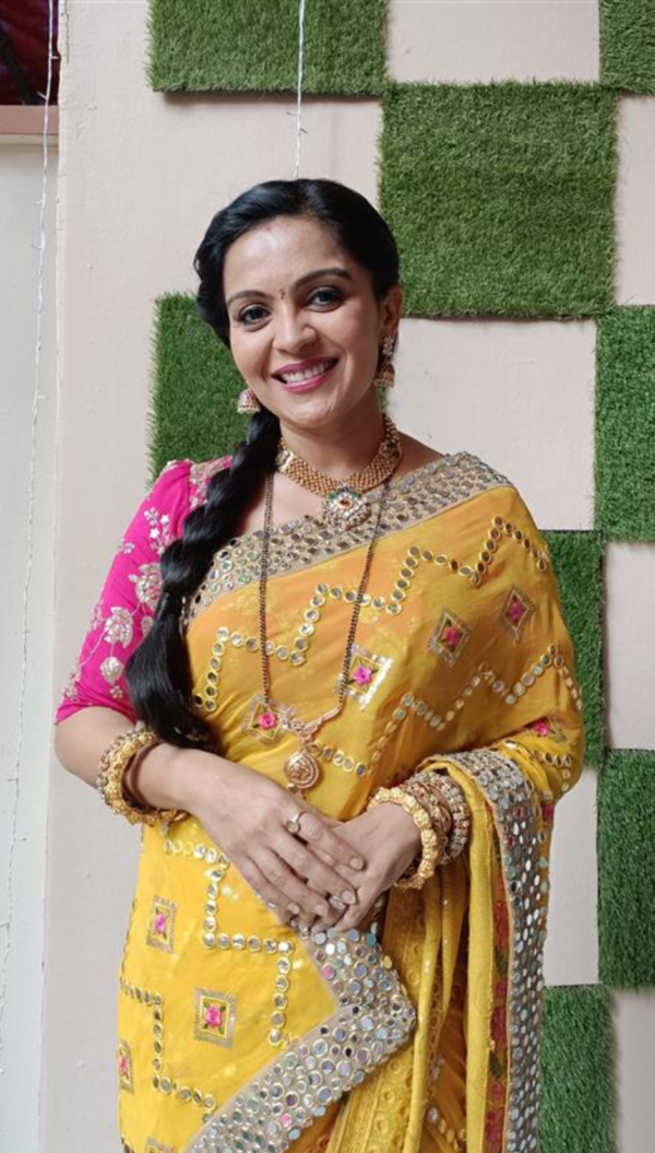 Ami Trivedi Pictures