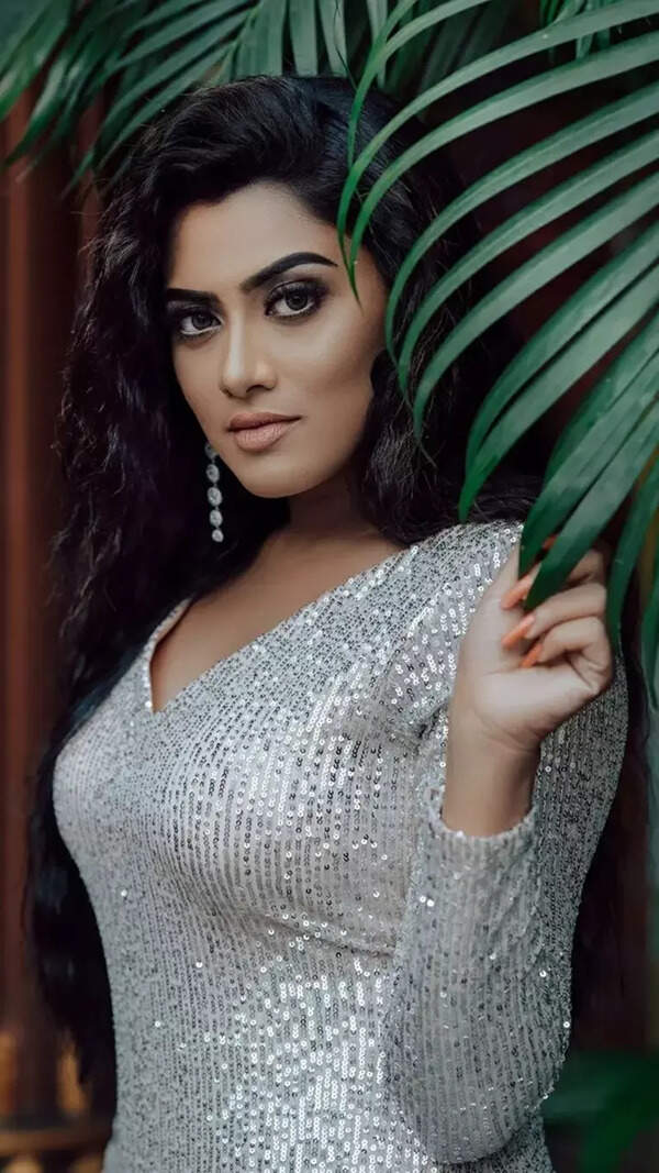 Dayyana Hameed Photos