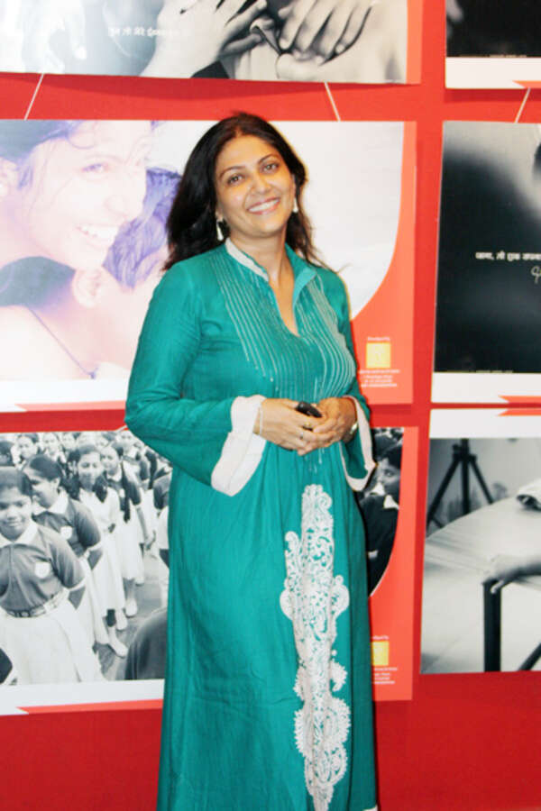 Lubna Salim Images