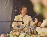 Ustad Zakir Hussain enthralled Pune audience