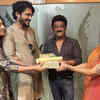 Article image for: <i class="tbold">vasishta</i> Simha and Hariprriya personally handout wedding invites; Kichcha Sudeep, Rishab Shetty, Jaggesh, Uppi among invitees