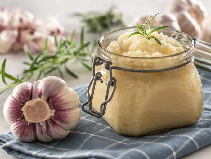 3 easy ways to make and store Garlic Paste The Times of India