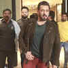 Article image for: Netizens not impressed with<i class="tbold"> Salman Khan</i>’s ‘attitude’ at Subhash Ghai’s birthday party; fans call it ‘swag’