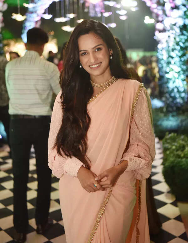 Shivani Baokar Wallpapers