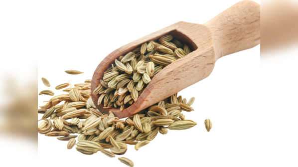 Roasted fennel seeds
