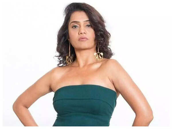 Amruta Subhash Photos