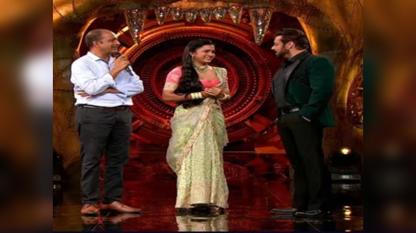 A Chaka Chak entry into the show