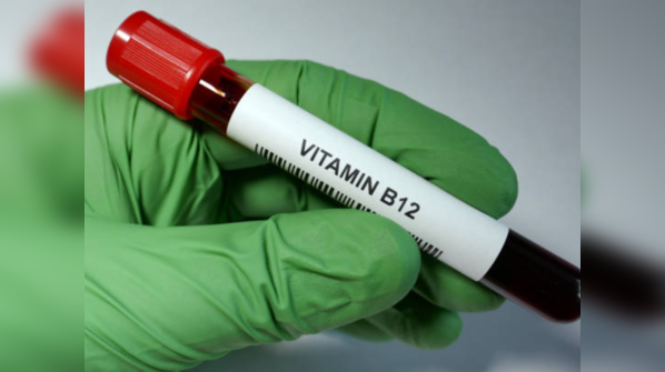Who is at more risk of having vitamin B12 deficiency?