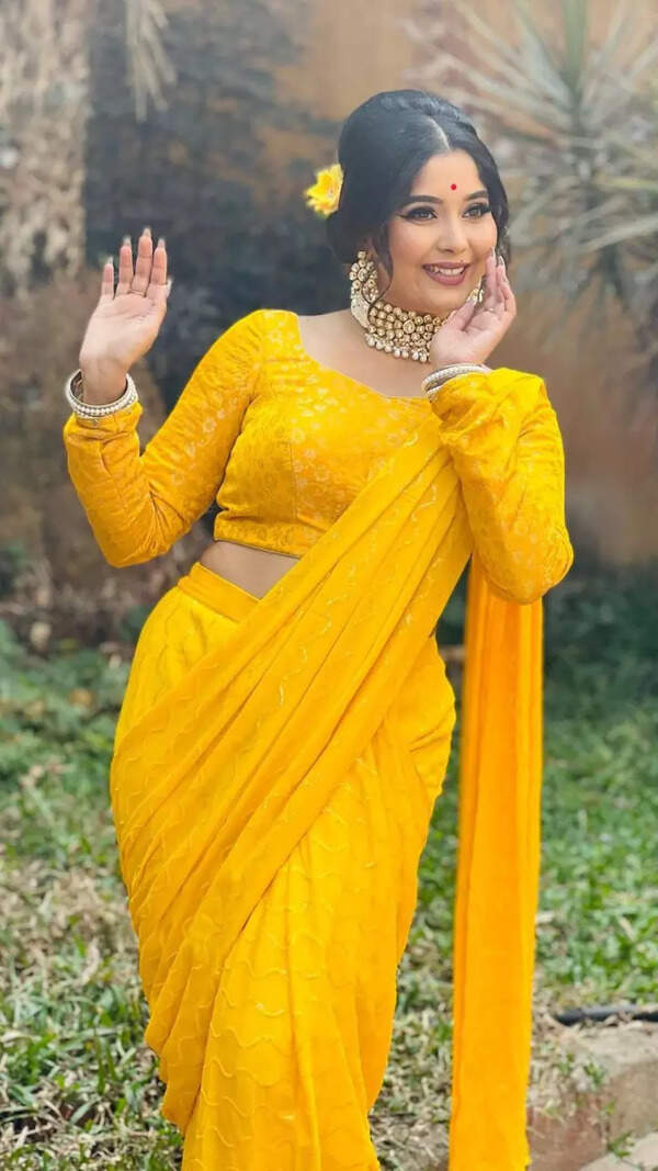 Aishwarya Shindogi Stills