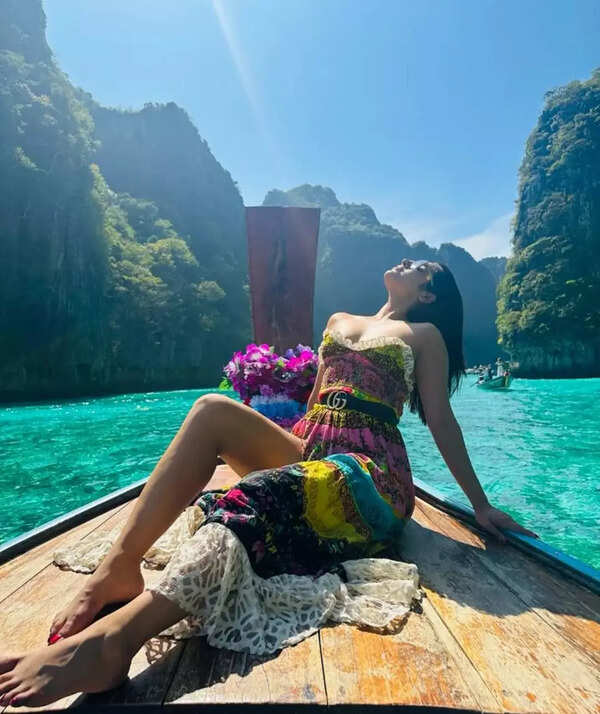 Sidhika Sharma Pictures