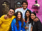 Shararat reunion: Karanvir Bohra, Shruti Seth, Simple Kaul, Harsh Vashisht and Addite Malik have a fun-filled day