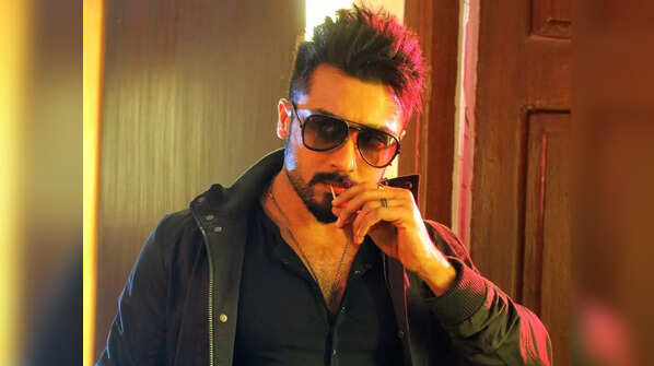 'Anjaan'