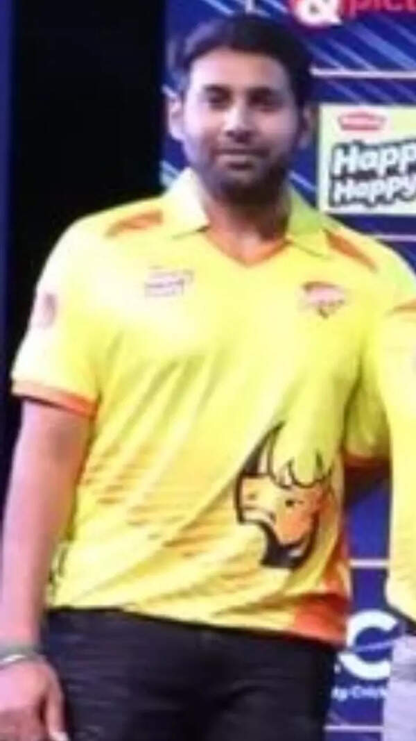 Aadhav Kannadasan Photos