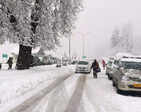 Kashmir Valley receives fresh snowfall 