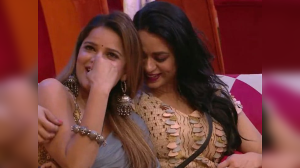 Soundarya and Archana's strong sisterhood