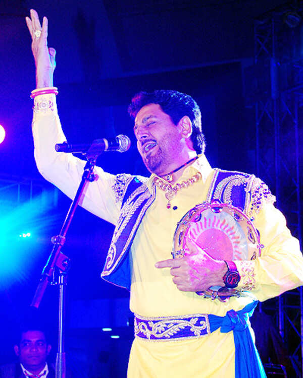 Gurdas Maan