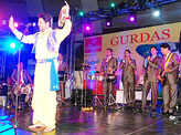 Gurdas Maan live in concert