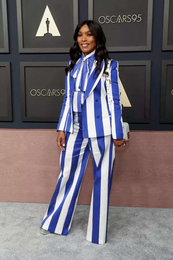 Angela Bassett Wallpapers