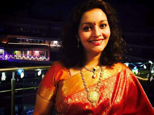 renu desai Images