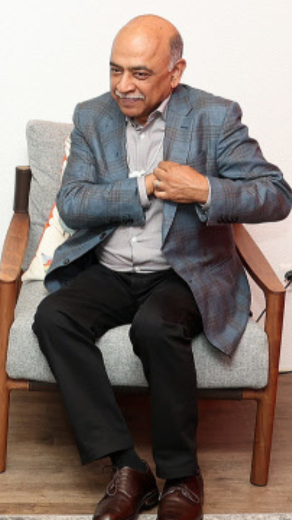 Arvind Krishna Pictures