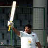<i class="tbold">sarfaraz khan</i>