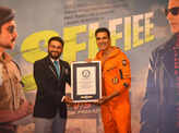 Akshay Kumar breaks Guinness World Record for clicking 184 selfies in three minutes